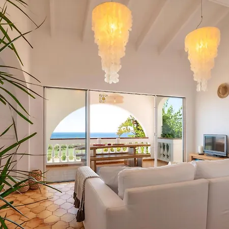 Tatil Evi Margarita S85 Oase Mit Wunderschoenem Meerblick In Son Bou